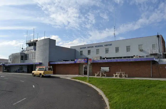 Southwest Oregon Regional Airport